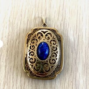 Vintage Avon Yesteryear Picture Locket Necklace in Ornate Gold Filigree